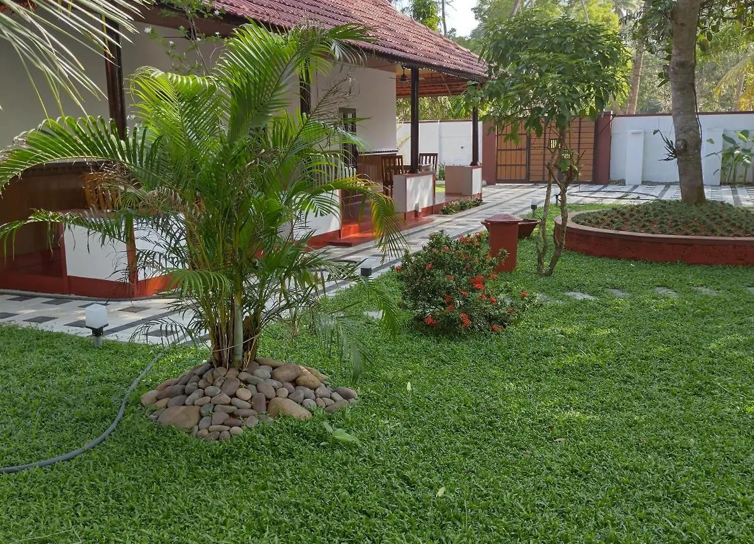 Isha Marari Beach Homestay Mararikulam Bed & Breakfast