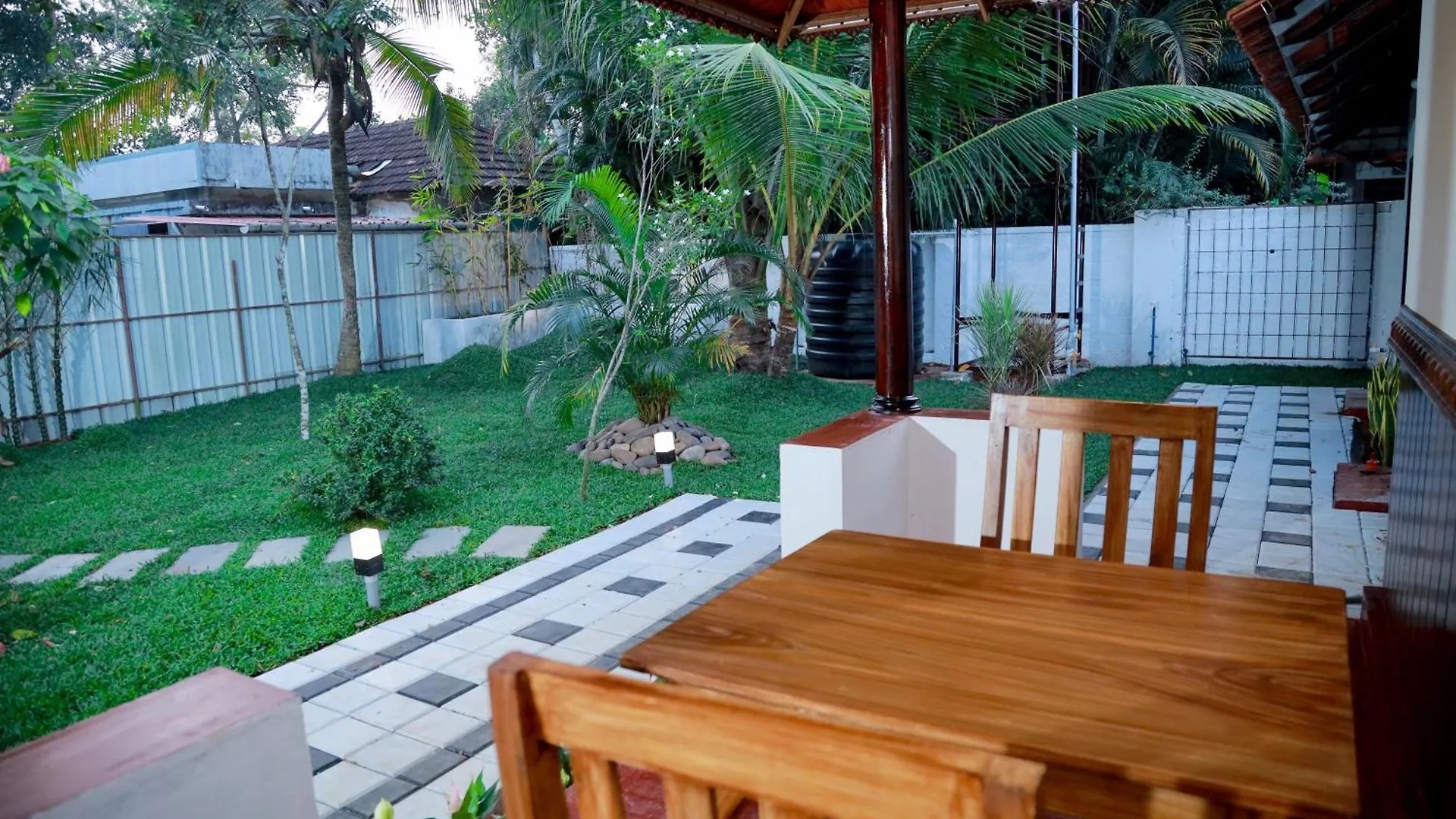 Bed & Breakfast Isha Marari Beach Homestay Mararikulam India