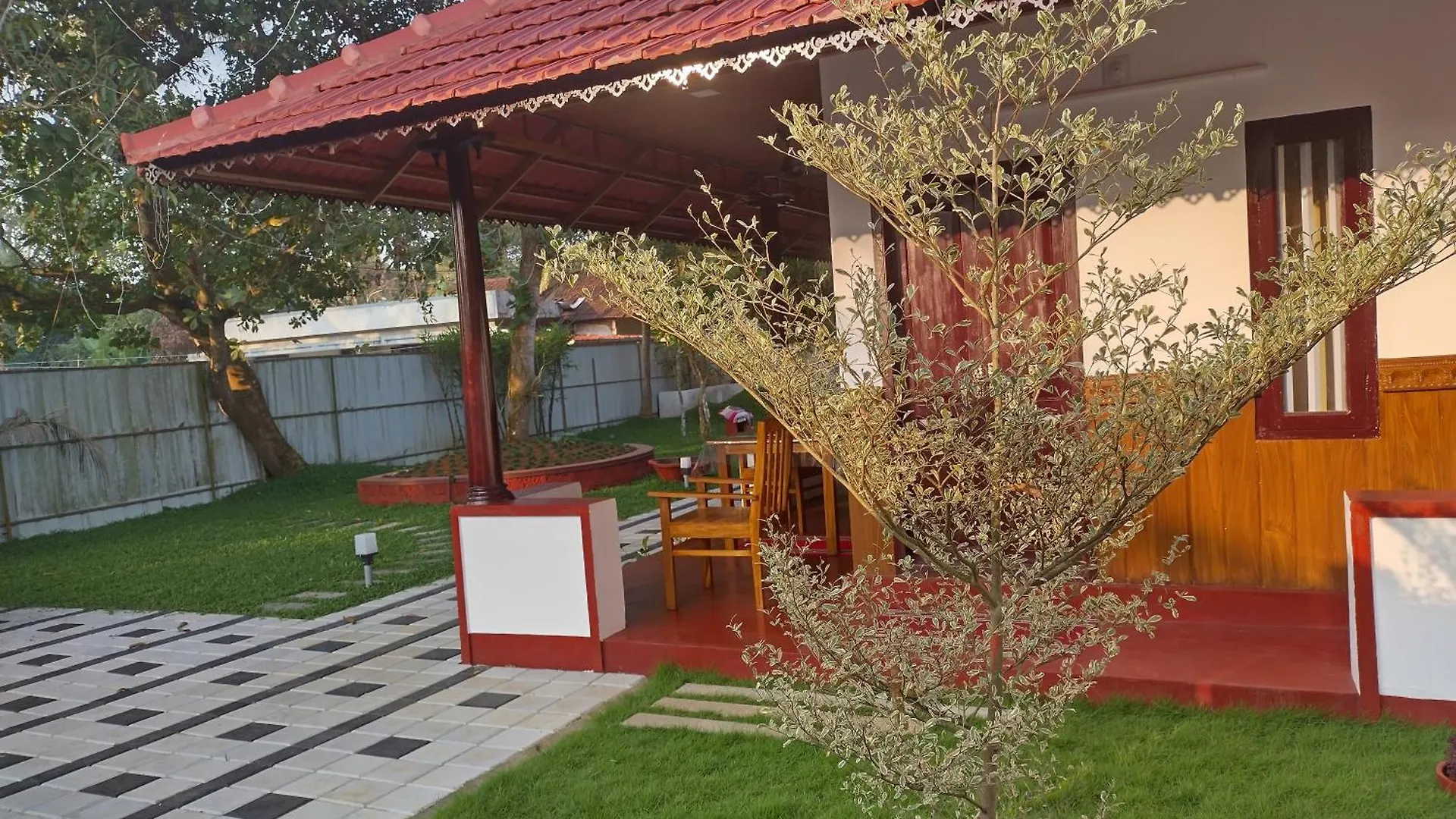 Isha Marari Beach Homestay Mararikulam India